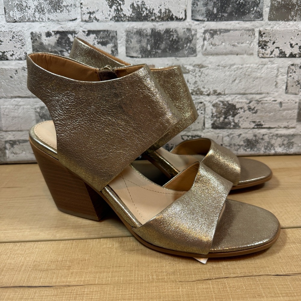 NWOT: ISOLA Women's‎ Gold Metallic Leather Block Heel Sandals Size 9.5